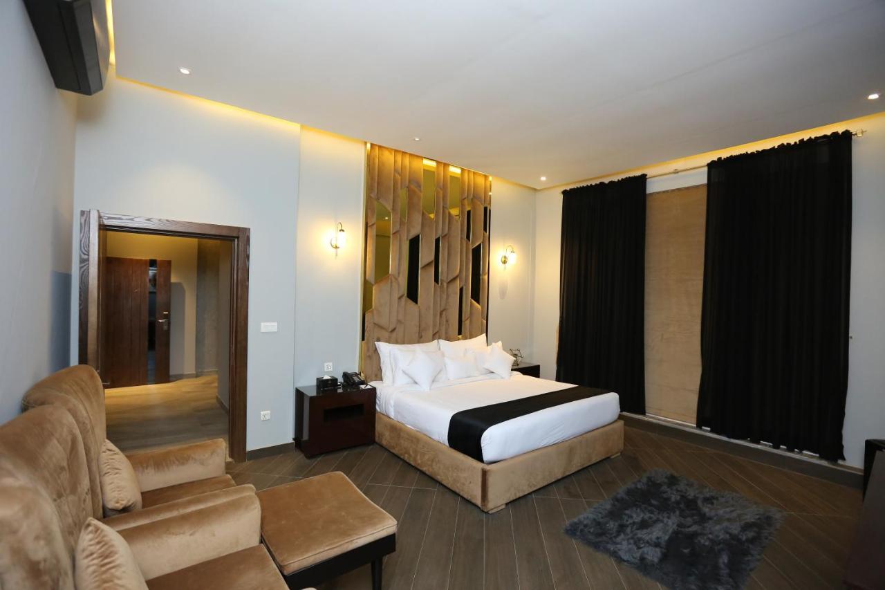 The Orchard Hotel لاهور المظهر الخارجي الصورة