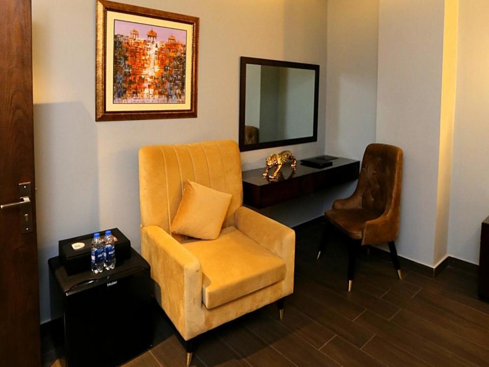 The Orchard Hotel لاهور الغرفة الصورة